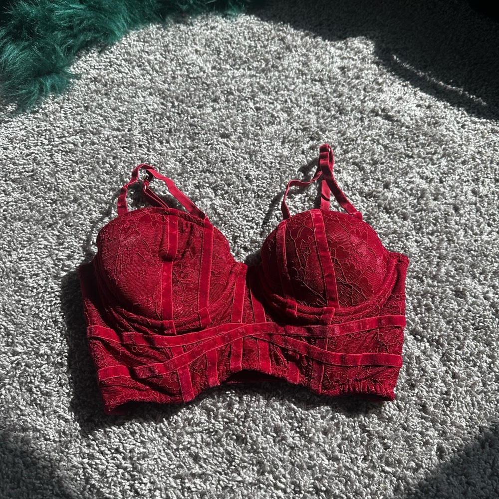 Elegant Red Lace Crop Top